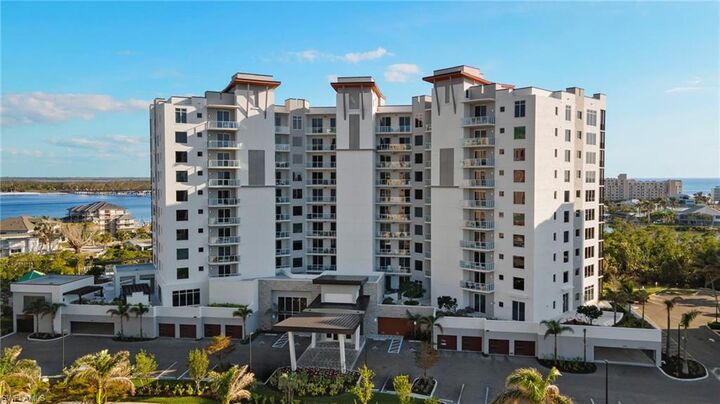 Property Photo:  4142 Bay Beach Ln 601  FL 33931 