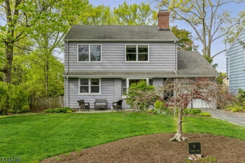 Property Photo:  6 Tudor Oval  NJ 07090 