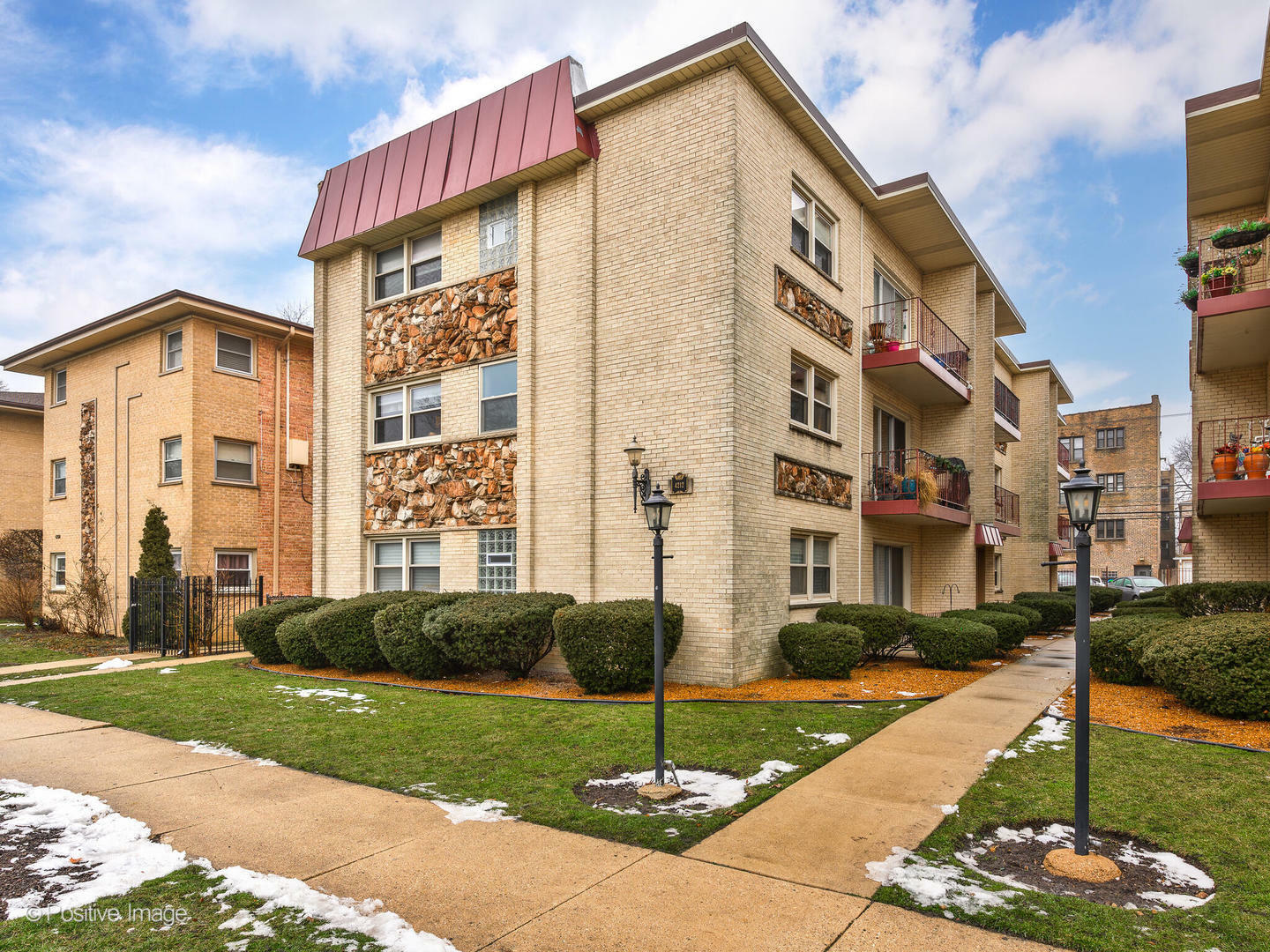 Property Photo: 4212 N Keystone Avenue 2A IL 60641