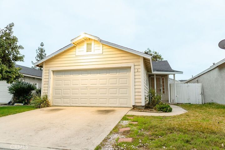 Property Photo:  15957 Randall Avenue 2  CA 92335 