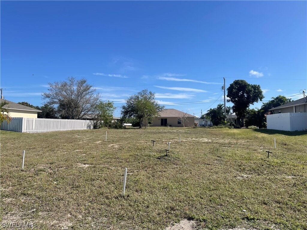Property Photo:  4219 SW 10th Avenue  FL 33914 