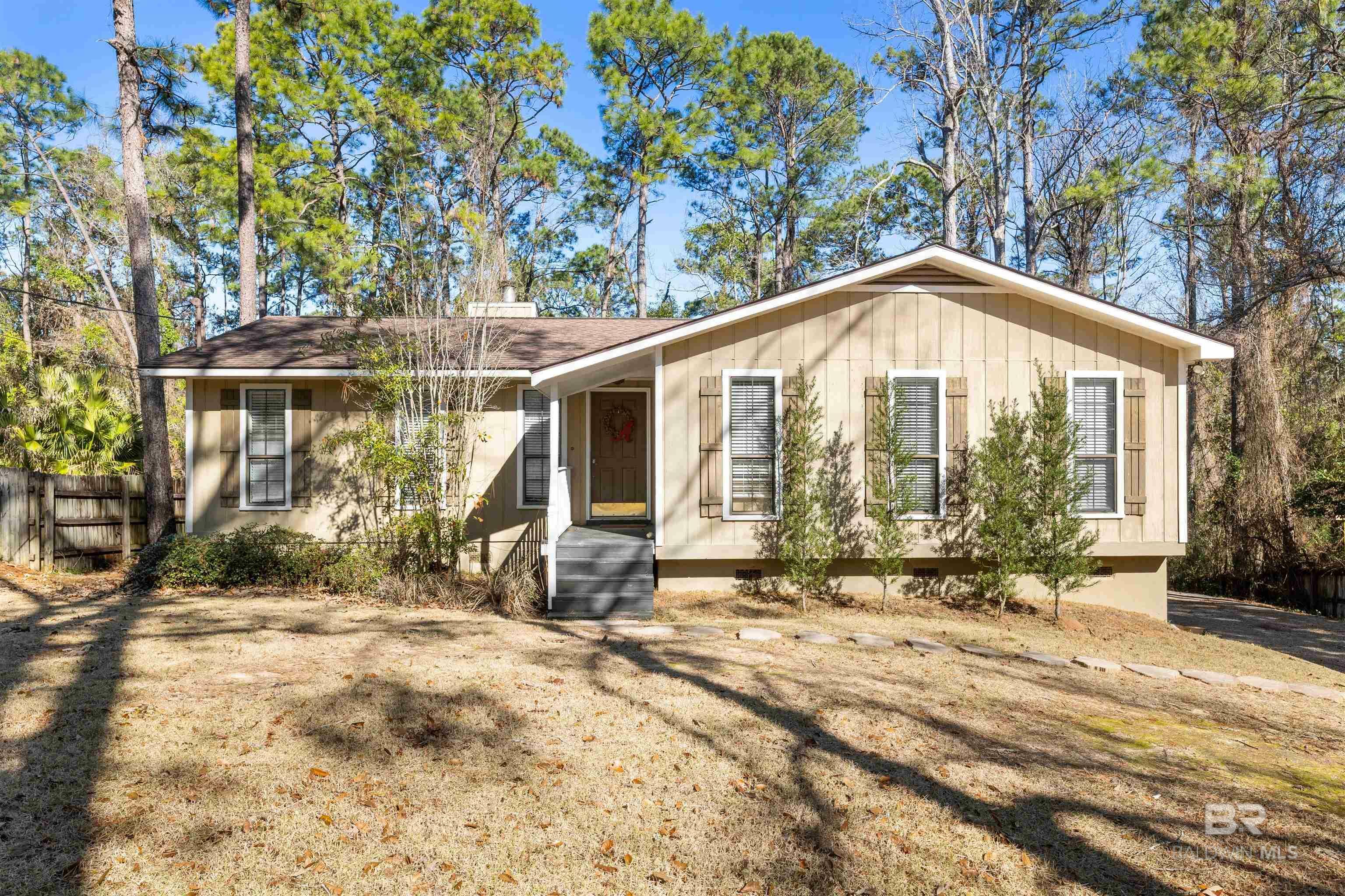 Property Photo:  207 Ridgewood Drive  AL 36526 