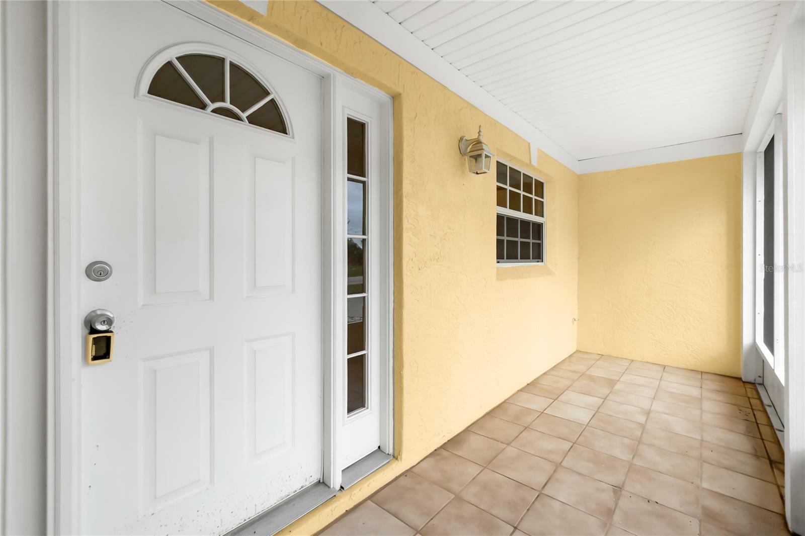 Property Photo:  9910 Gulfstream Boulevard  FL 34224 