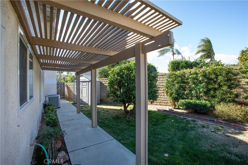 Property Photo:  6449 Danette Street  CA 93063 