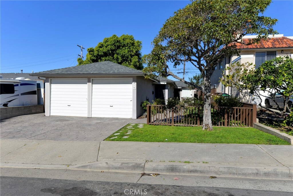 214 Avenida Victoria  San Clemente CA 92672 photo