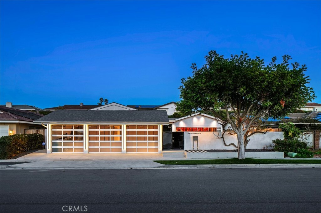 Property Photo:  1318 Outrigger Drive  CA 92625 
