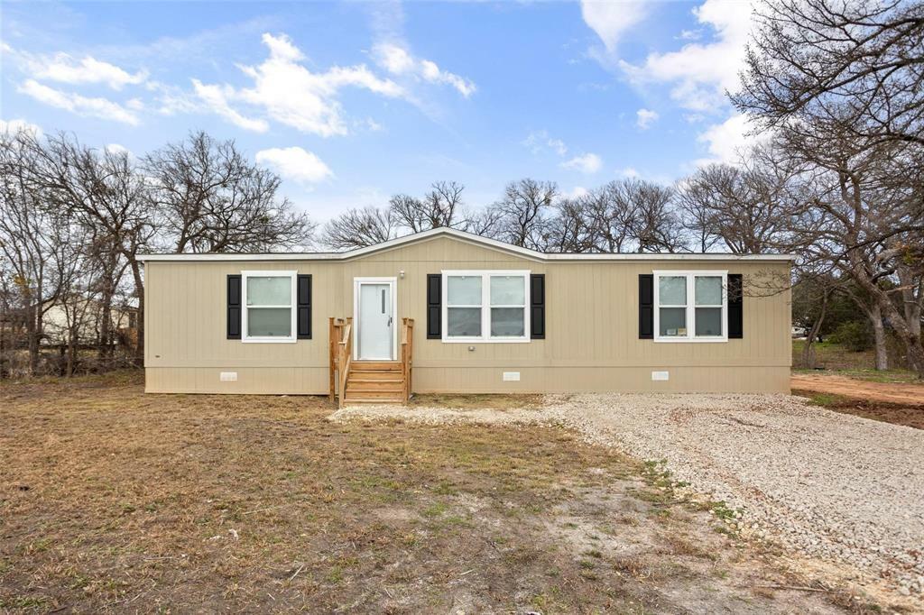 Property Photo:  4105 W Briarwood Street  TX 76048 