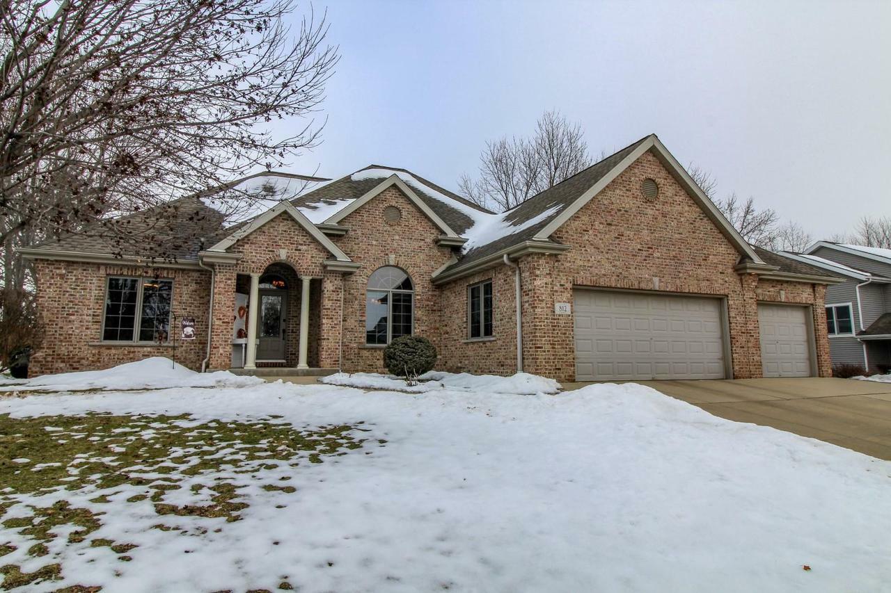 Property Photo:  812 Chickadee Drive  WI 53523 