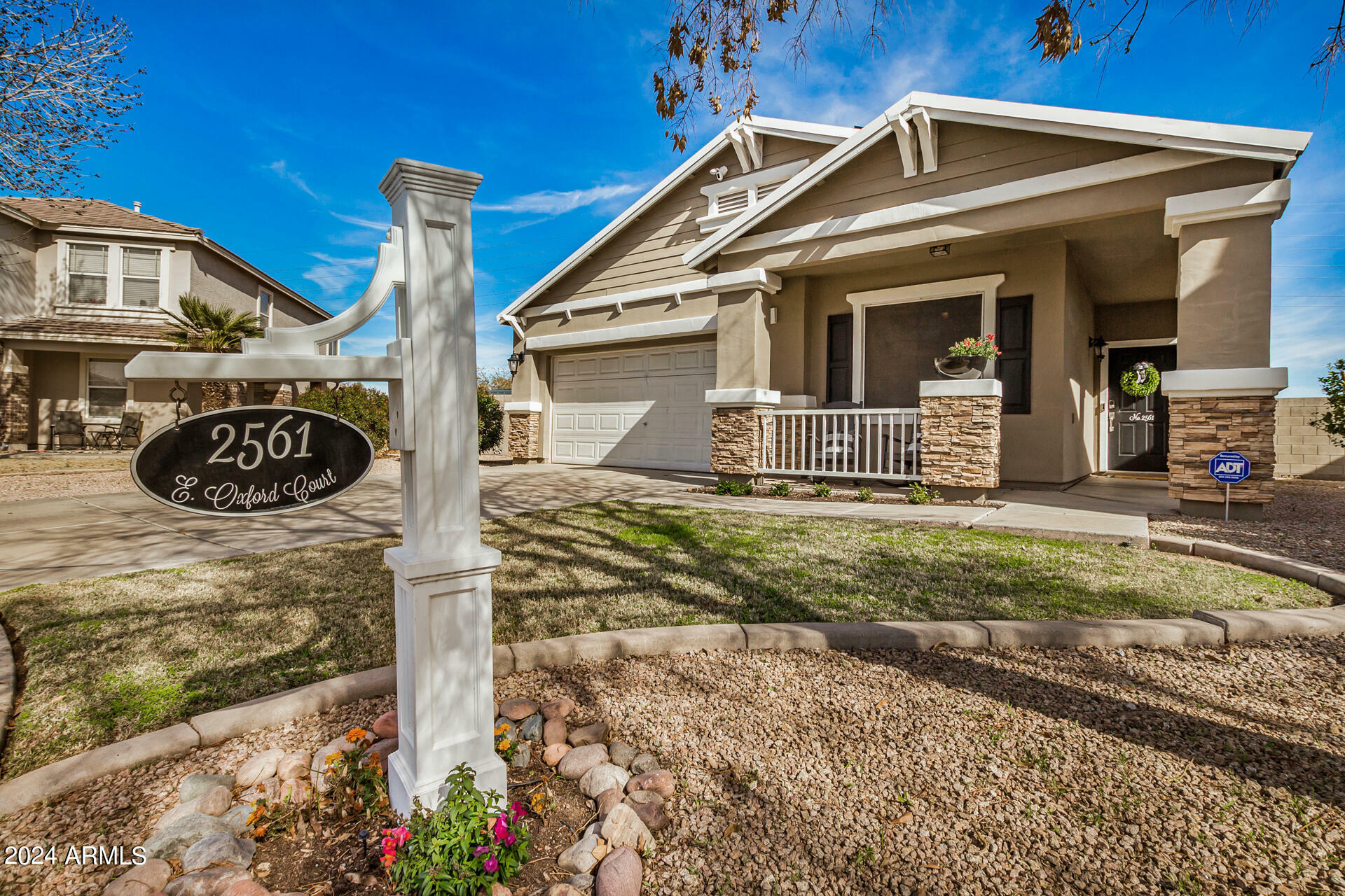 Property Photo:  2561 E Oxford Court  AZ 85295 