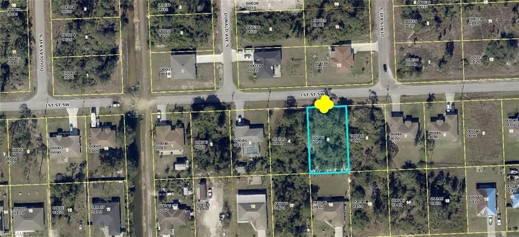 Property Photo: 4011 1st St SW FL 33976