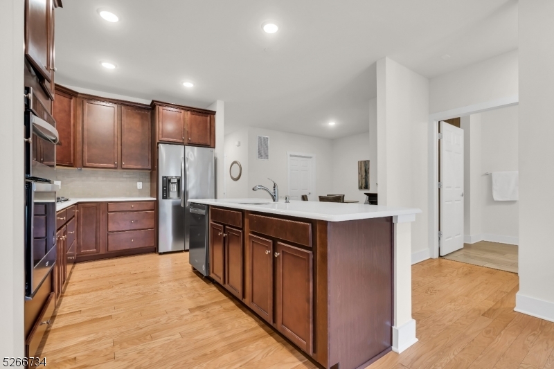 Property Photo:  1 Vanderbilt Blvd 205  NJ 07932 