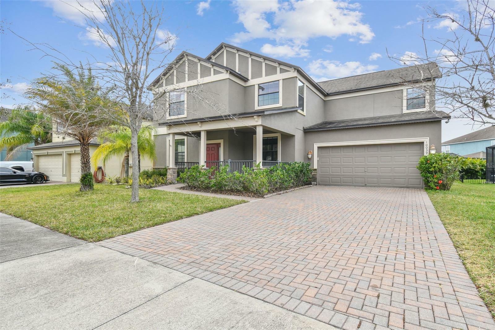 Property Photo:  10039 Smarty Jones Drive  FL 33573 