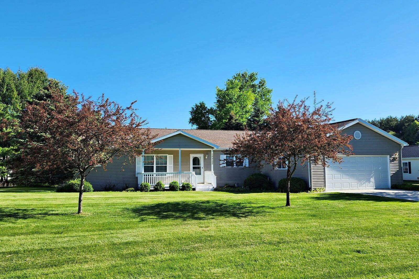 Property Photo:  10322 Shipyard Row  MI 49346 