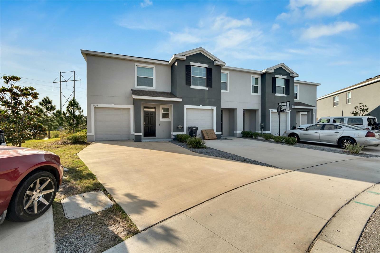 Property Photo: 8529 Falling Blue Place FL 33578