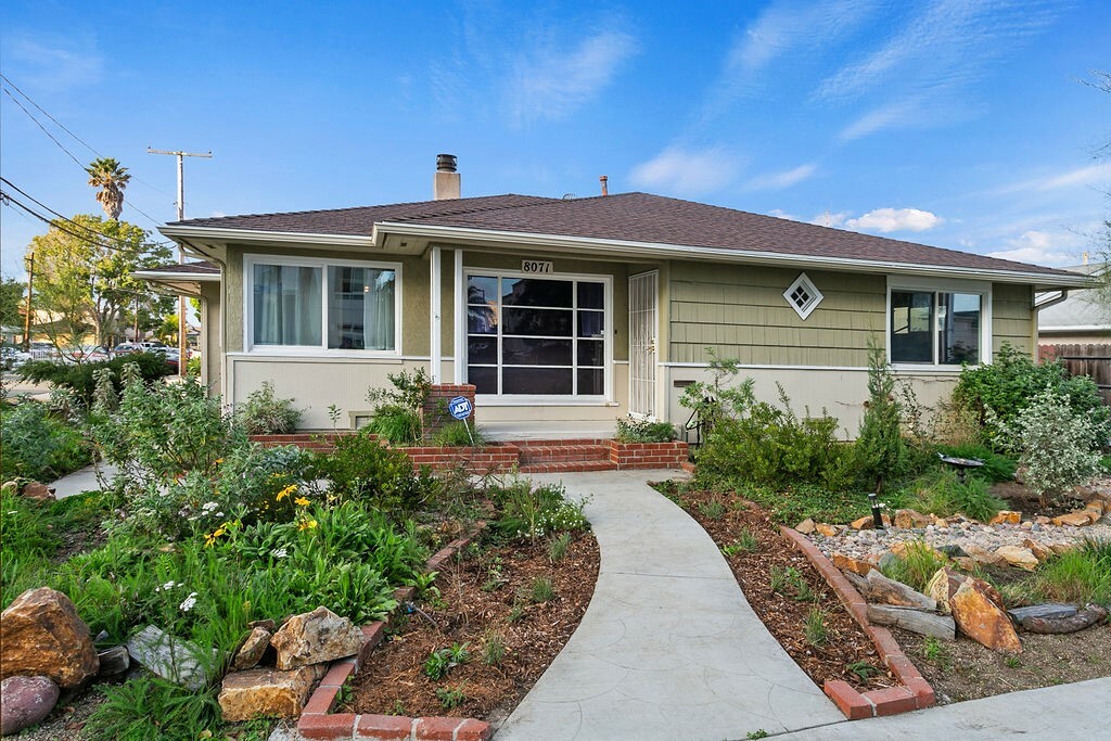 Property Photo:  8071 Ellis Avenue  CA 92646 