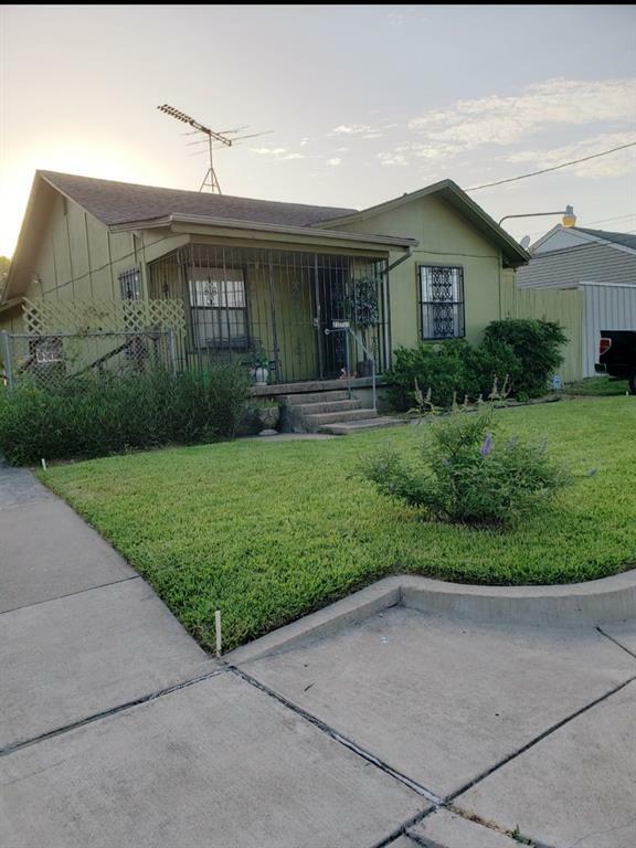 2111 Layton Avenue  Haltom City TX 76117 photo