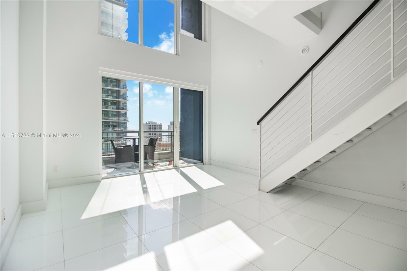 Property Photo: 60 SW 13 St 2208 FL 33130