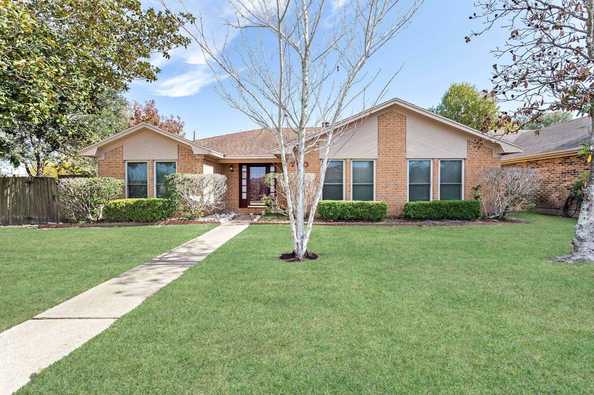 Property Photo:  790 Lafayette Ln  TX 77706 