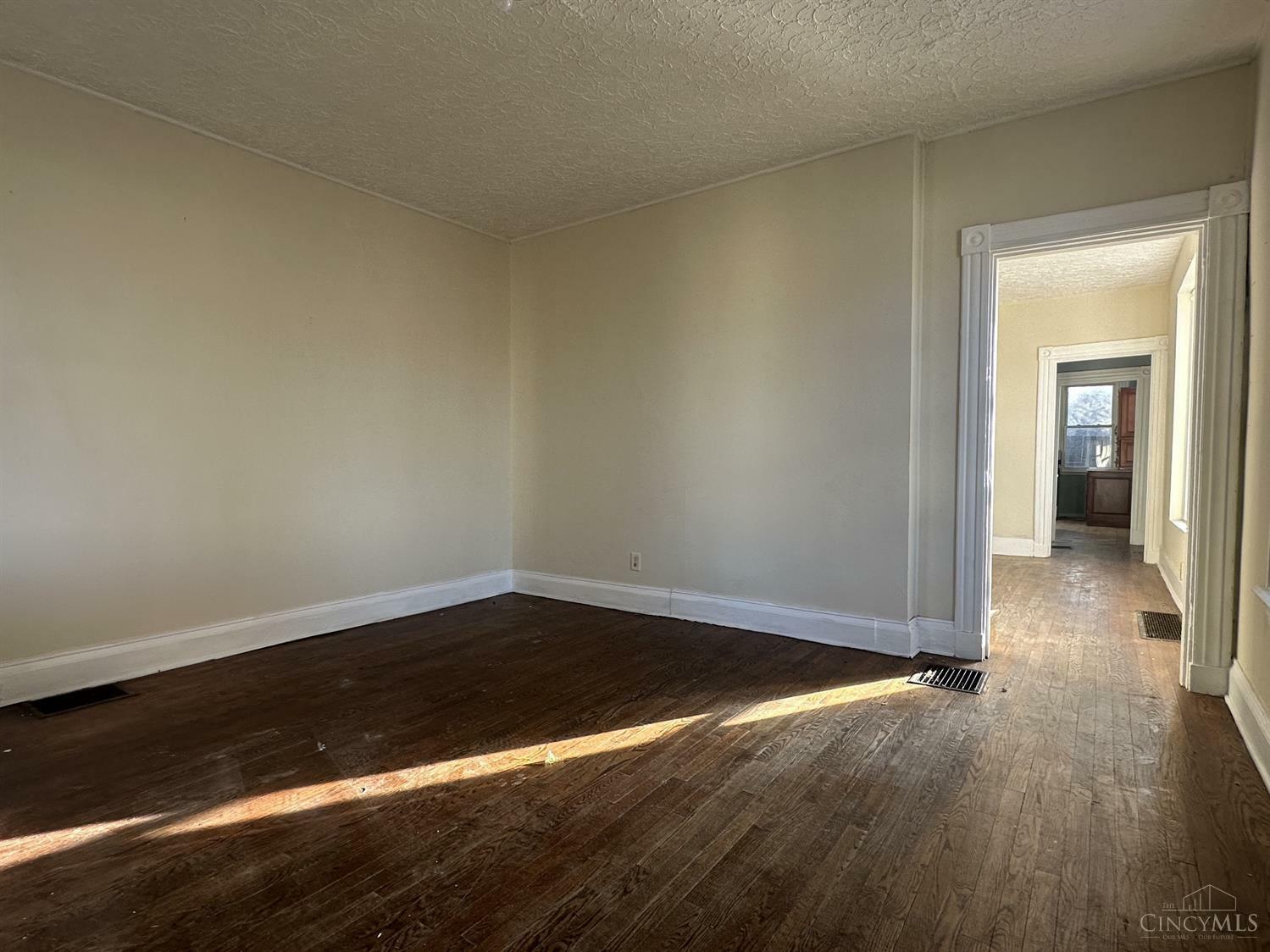 Property Photo:  4614 Carter Avenue  OH 45212 