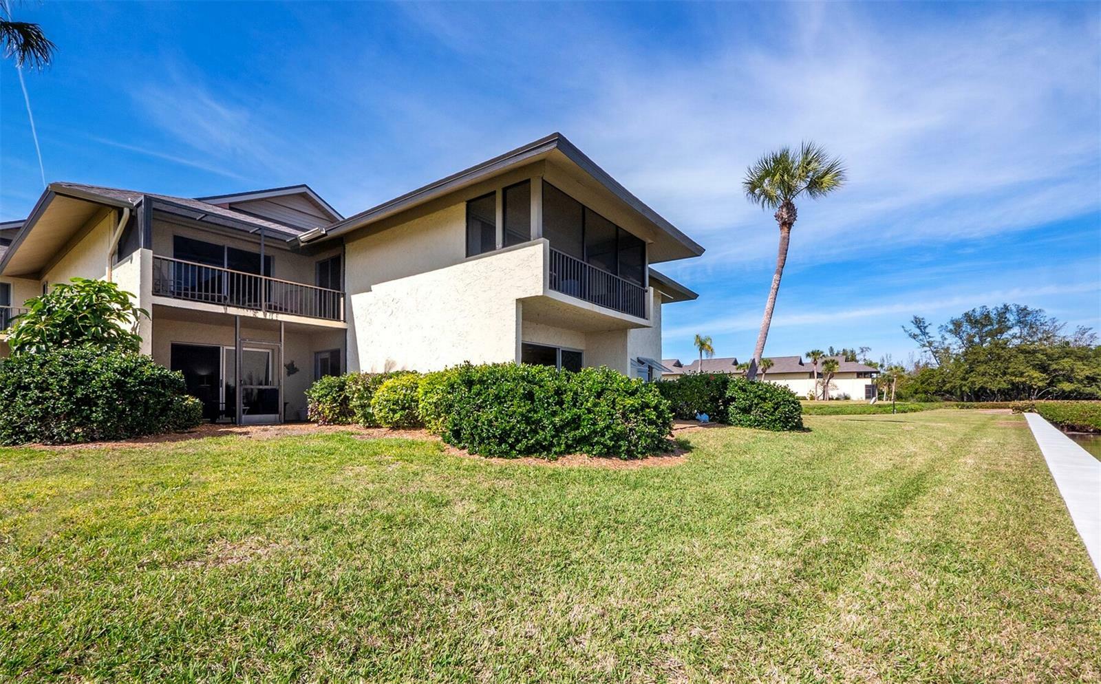 Property Photo:  4234 Gulf Of Mexico Drive N1  FL 34228 