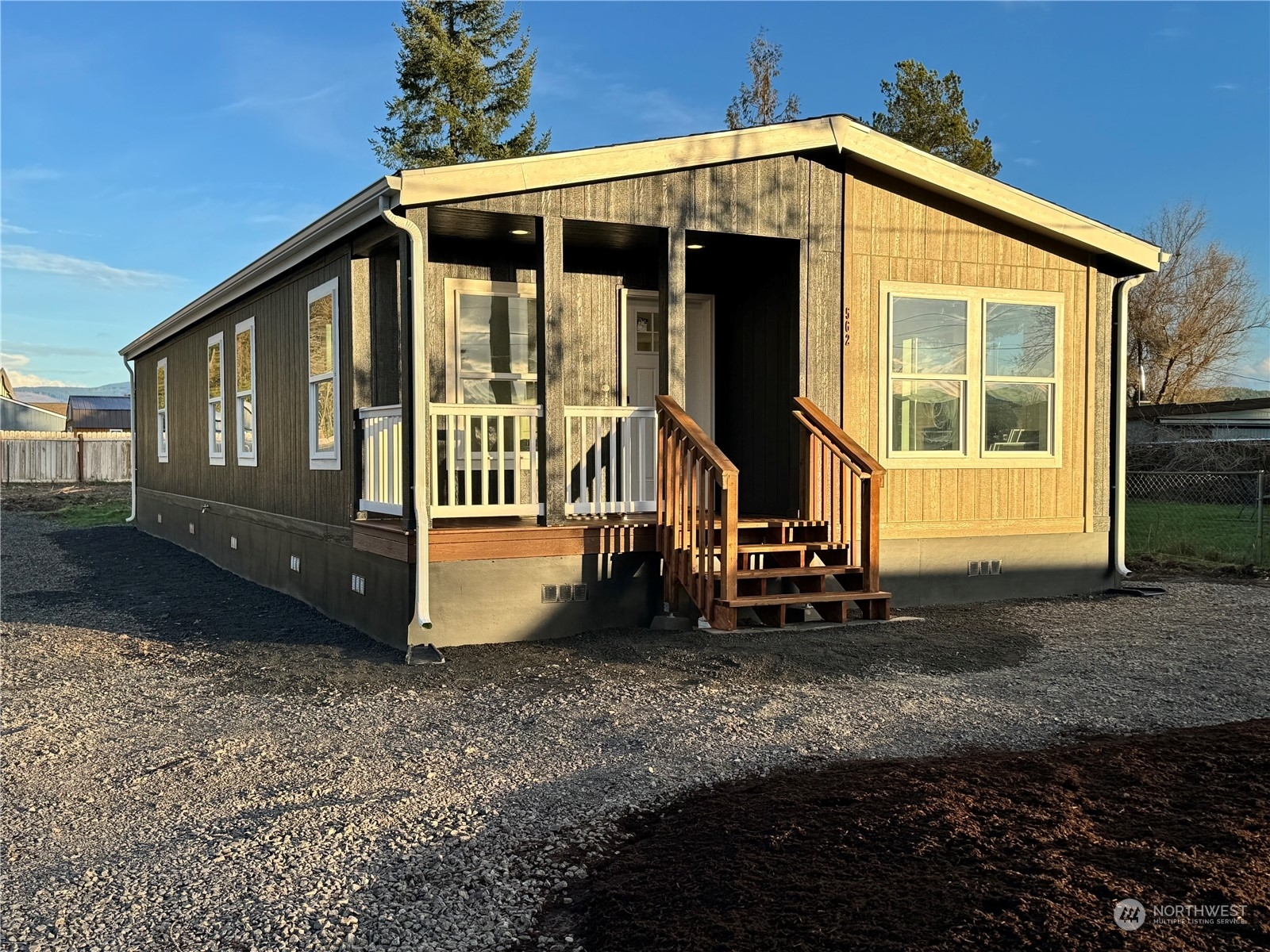 Property Photo:  562 Hall Road  WA 98645 