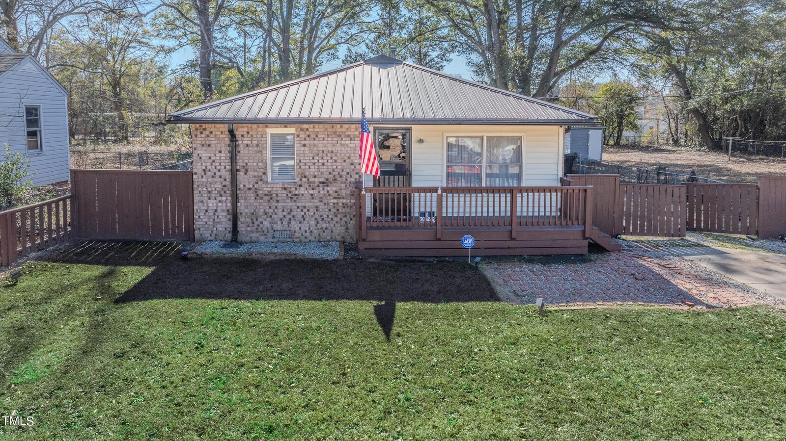 Property Photo:  116 Post Avenue  NC 28301 