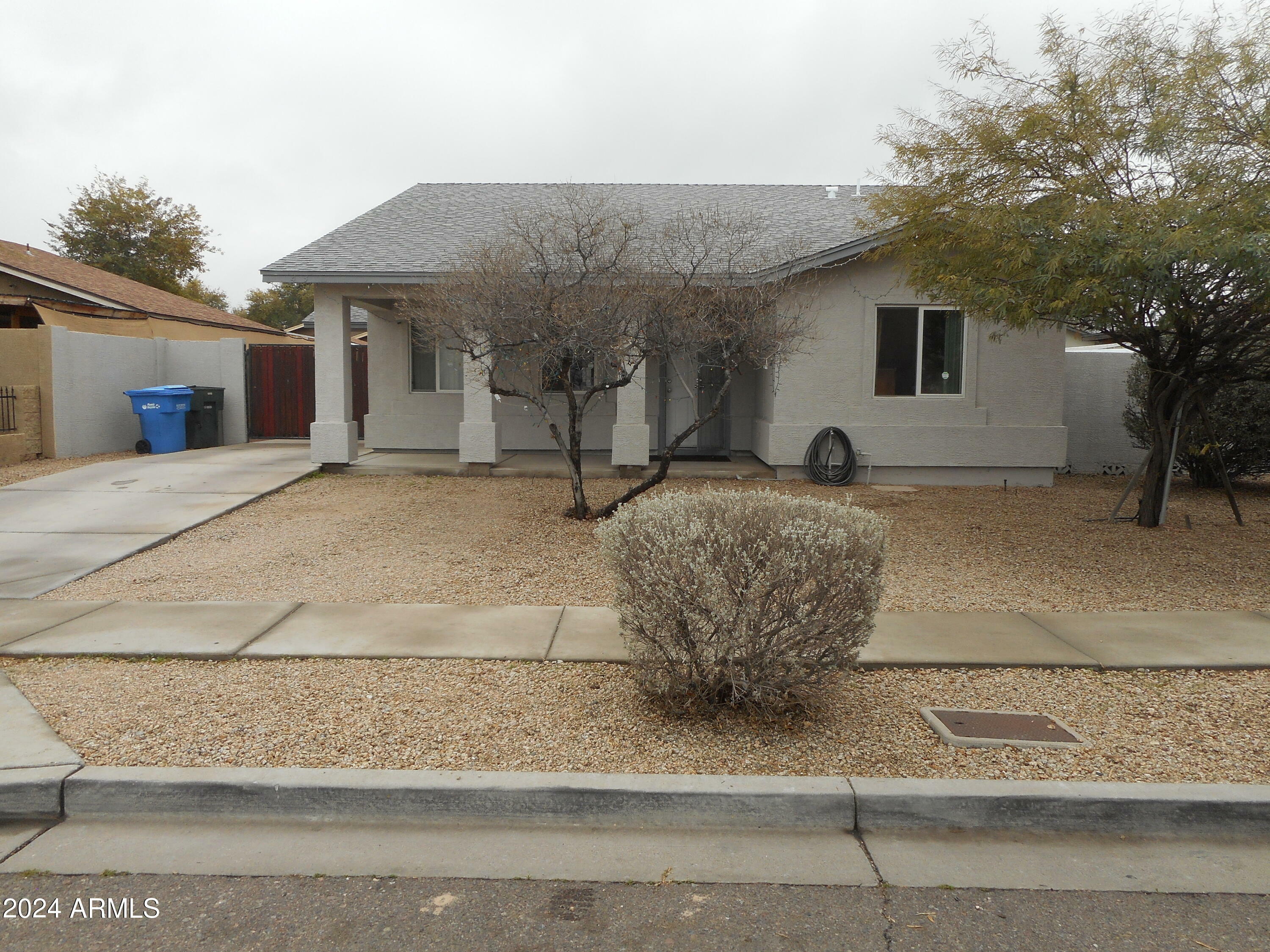 Property Photo: 1403 W Alta Vista Road AZ 85041
