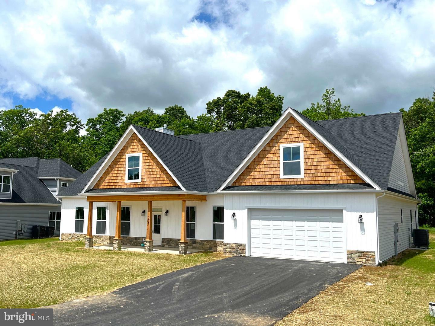 Property Photo:  333 Glenaire Road  WV 25413 