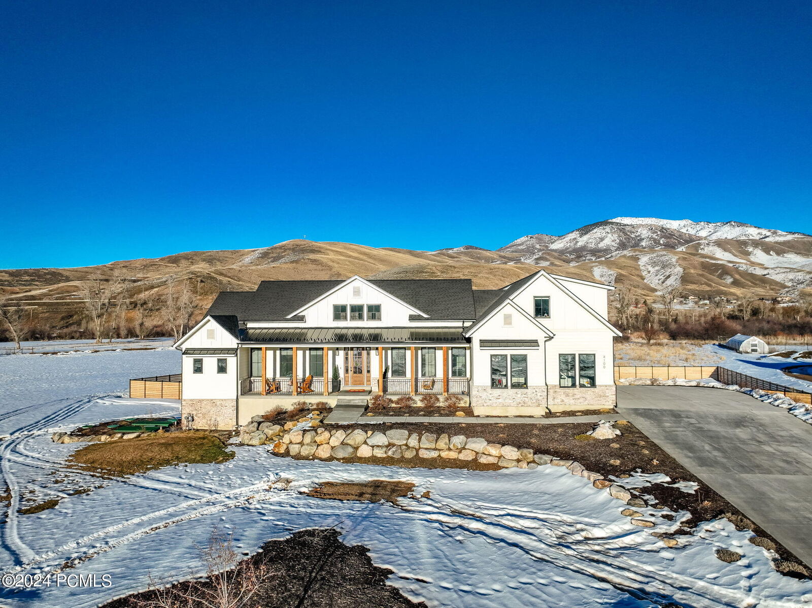 Property Photo: 4100 Mahogany Drive UT 84050