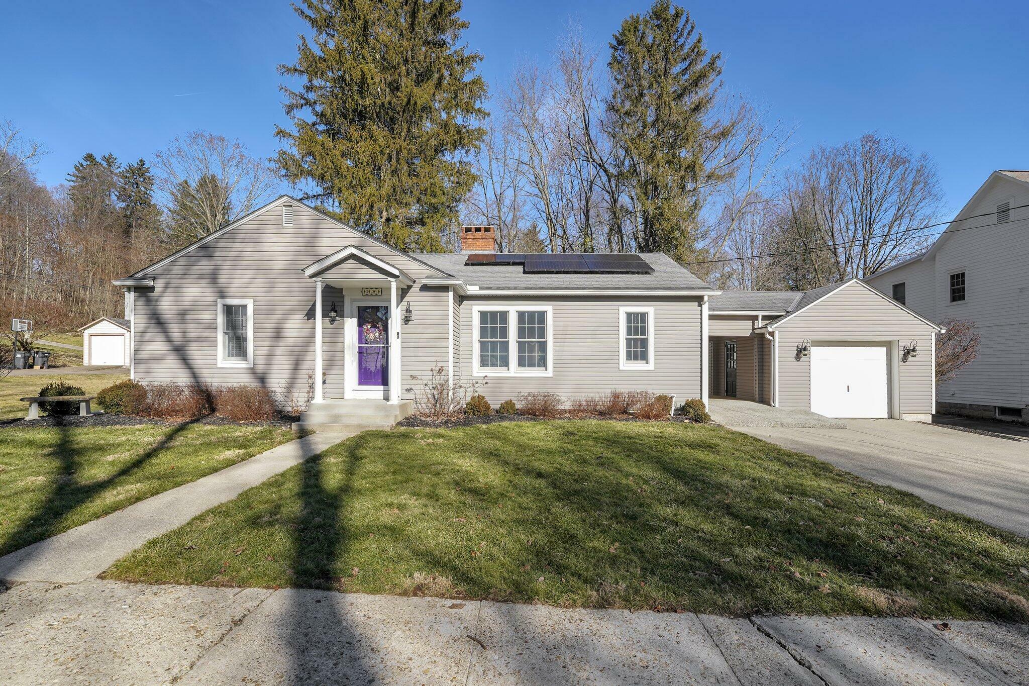 Property Photo:  322 Spellman Street  OH 43023 