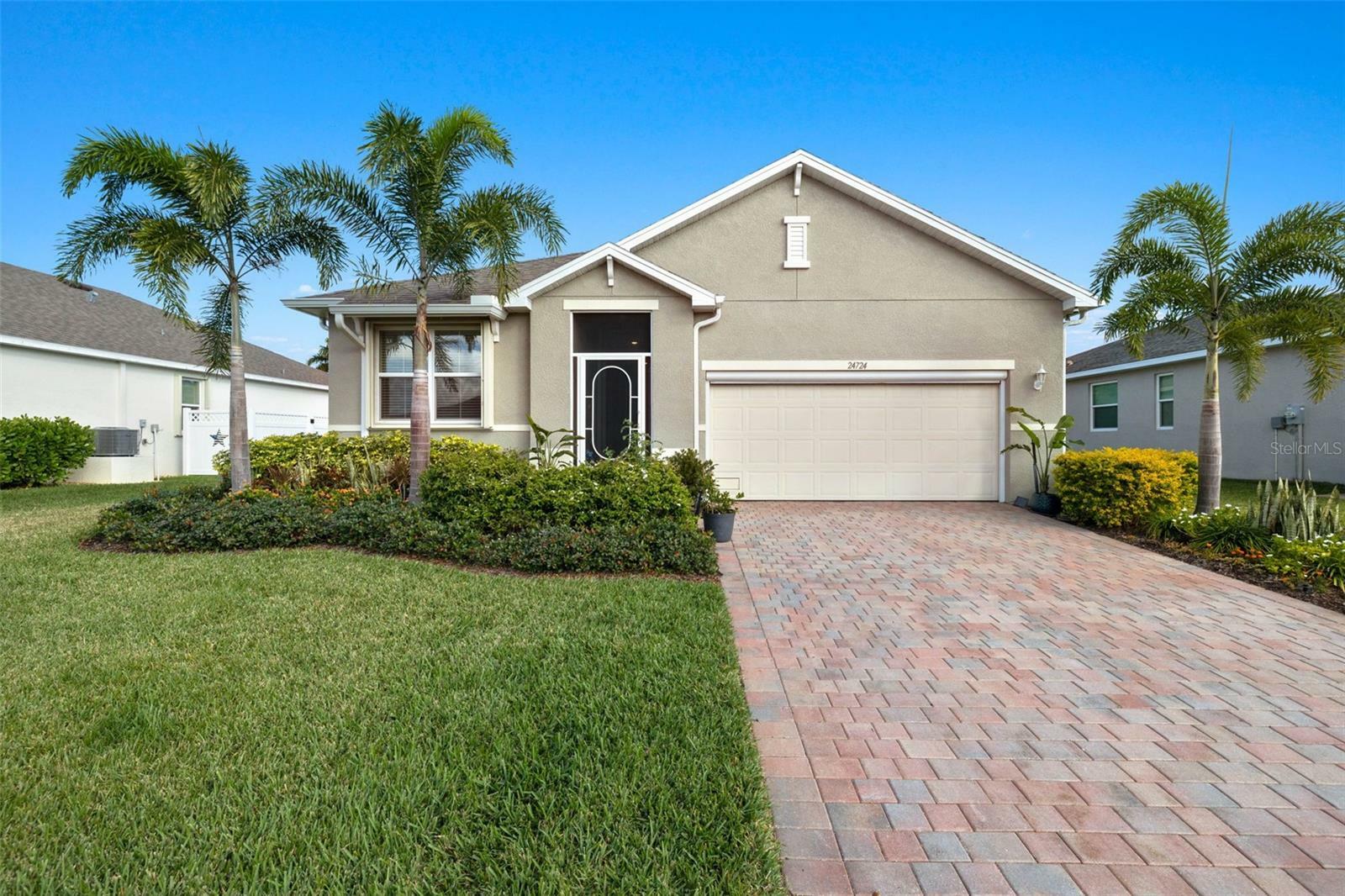 Property Photo:  24724 Rio Villa Lakes Circle  FL 33950 