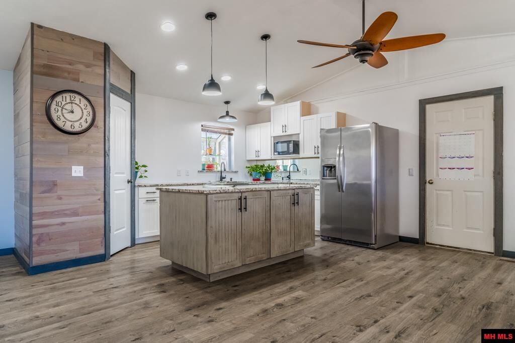 Property Photo: 104 Forest Circle AR 72619