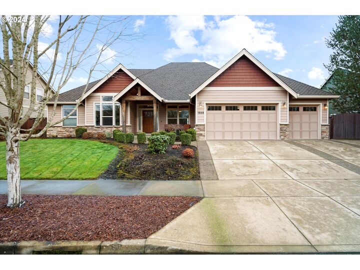 1689 NW Medinah Dr  McMinnville OR 97128 photo
