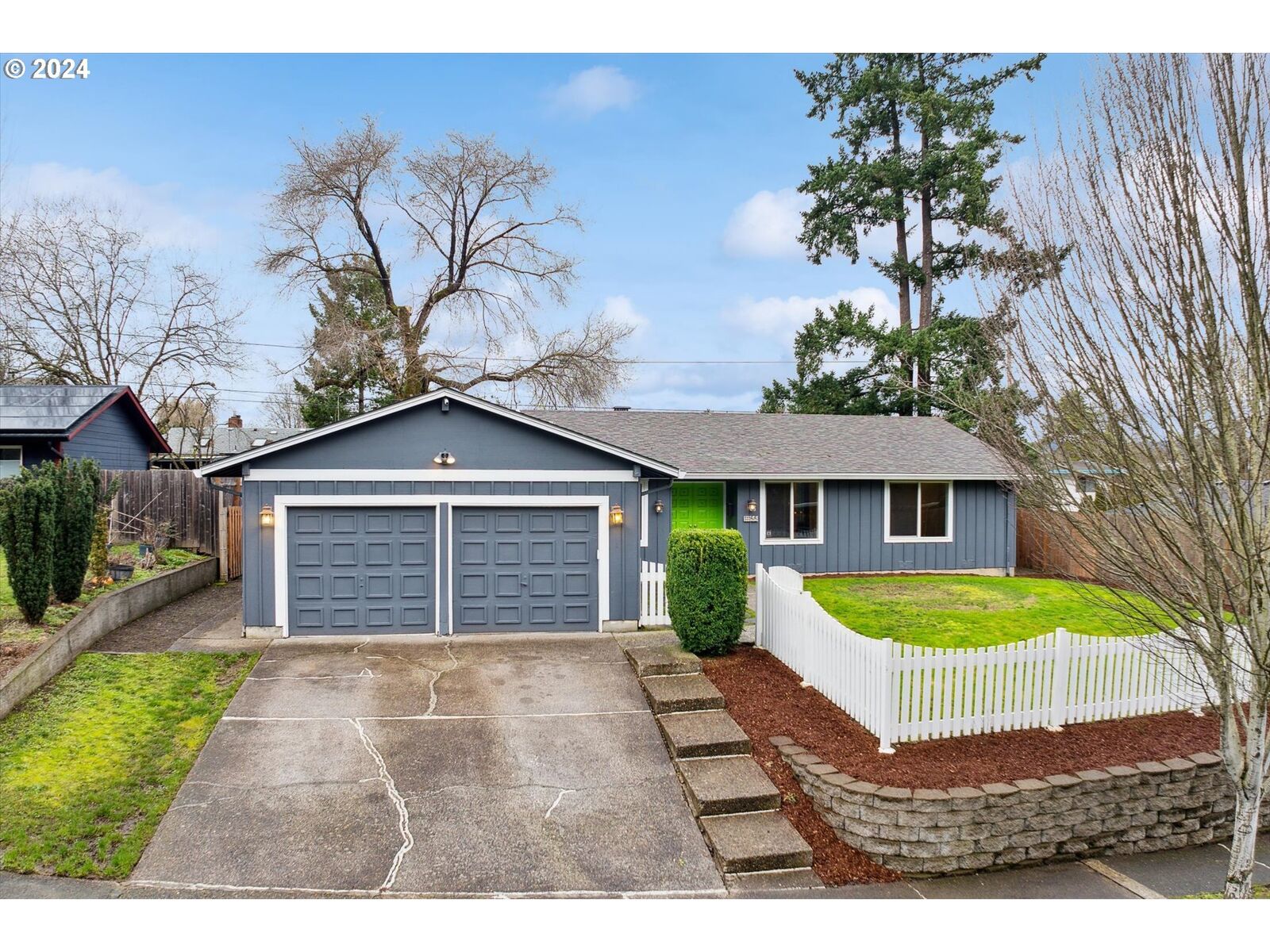 Property Photo: 11155 SW Cindy St OR 97008