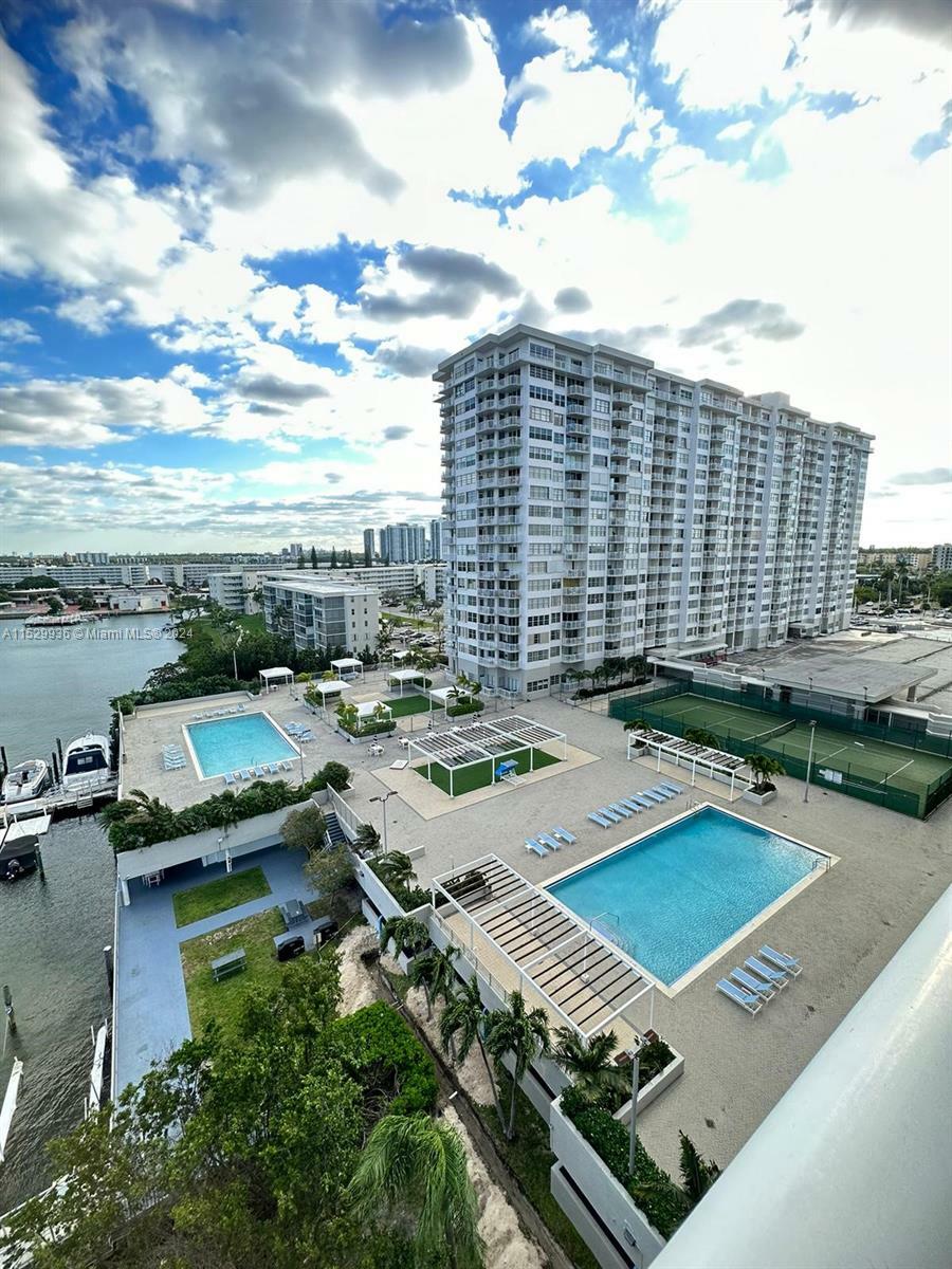 Property Photo:  18081 Biscayne Blvd 903  FL 33160 