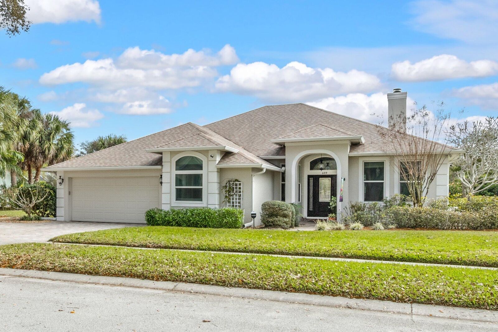 Property Photo: 689 Millwheel Drive FL 32952