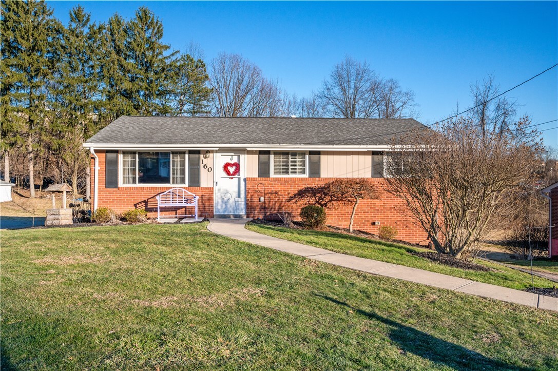Property Photo: 160 Rosemont Dr PA 15108