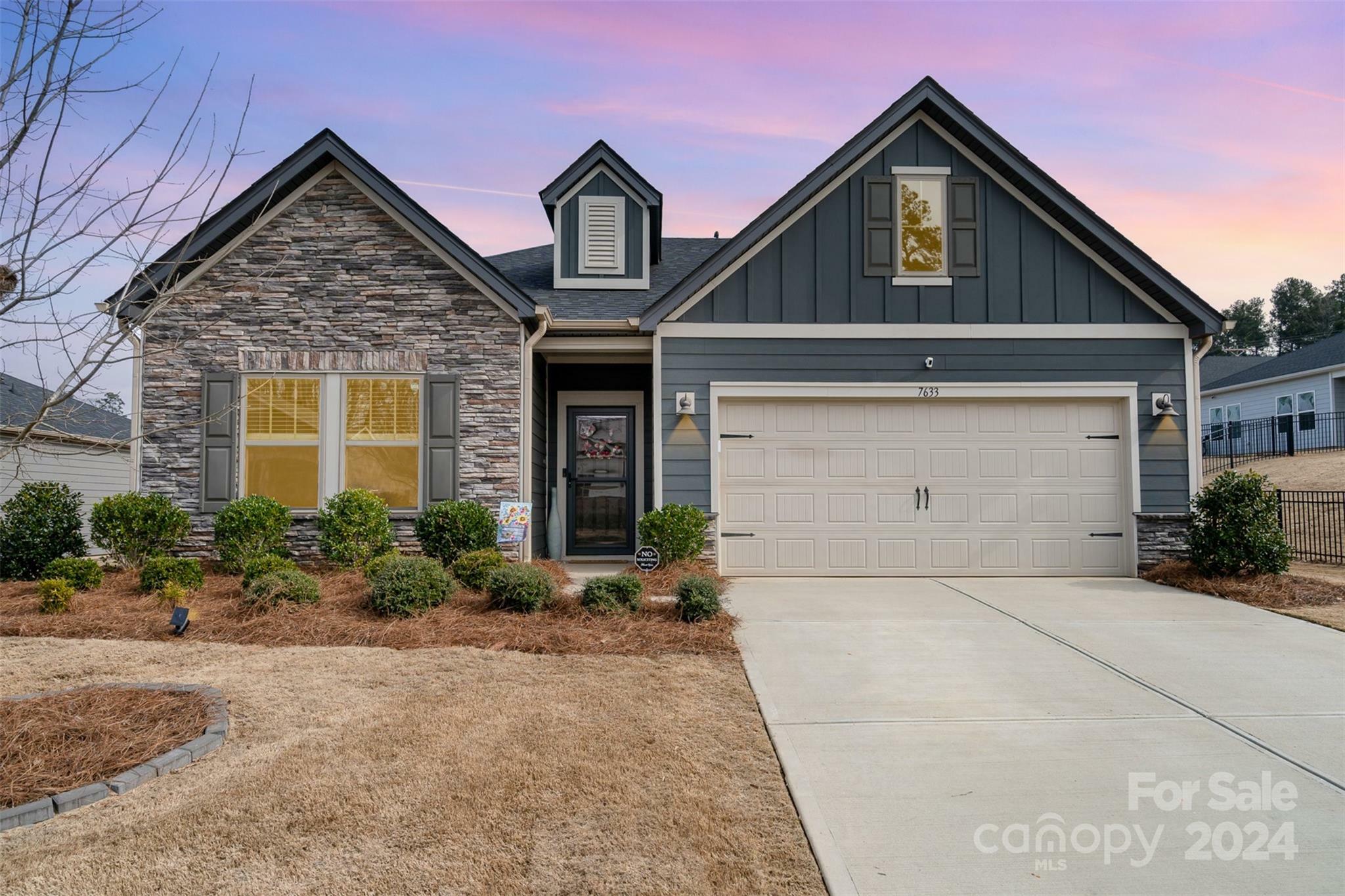 Property Photo: 7633 Porrera Street NC 28214