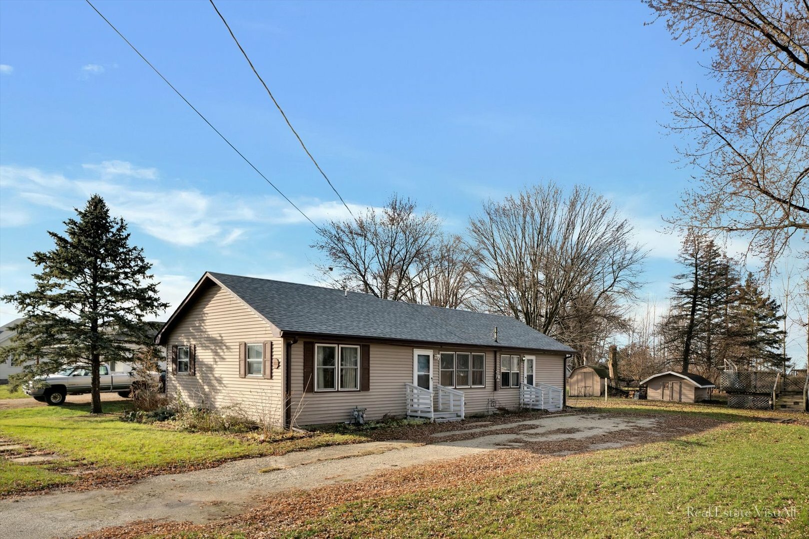 Property Photo:  303 S East Street  IL 60424 