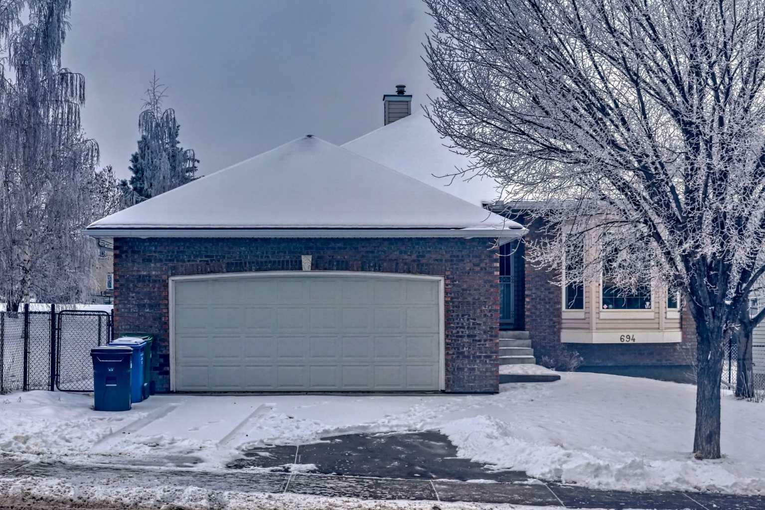 Property Photo:  694 Panorama Hills Drive NW  AB T3E 8G8 