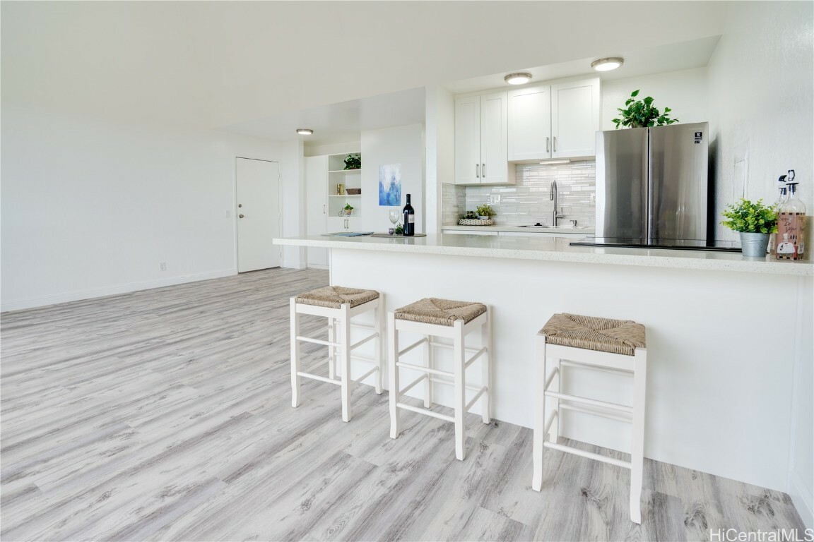 Property Photo:  84-757 Kiana Place 516C  HI 96792 