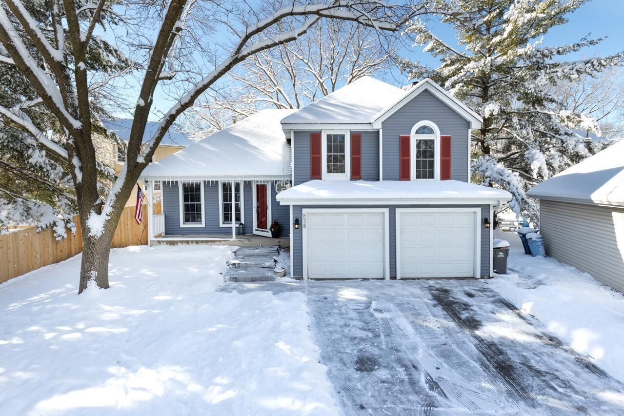 Property Photo:  8925 Knollwood Drive  MN 55347 