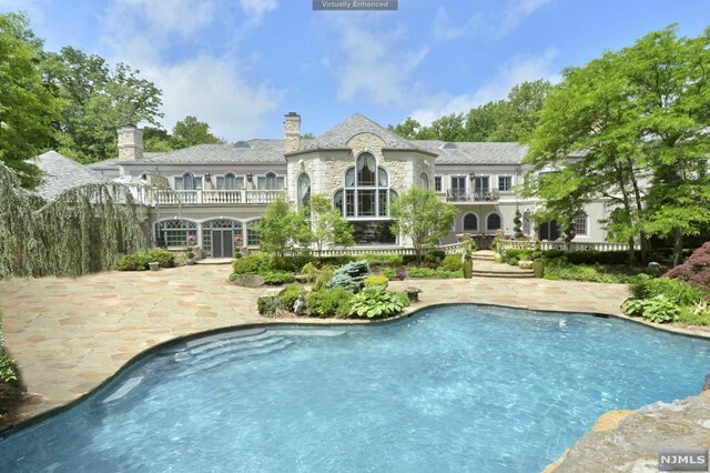 Property Photo:  101 Fox Hedge Road  NJ 07458 