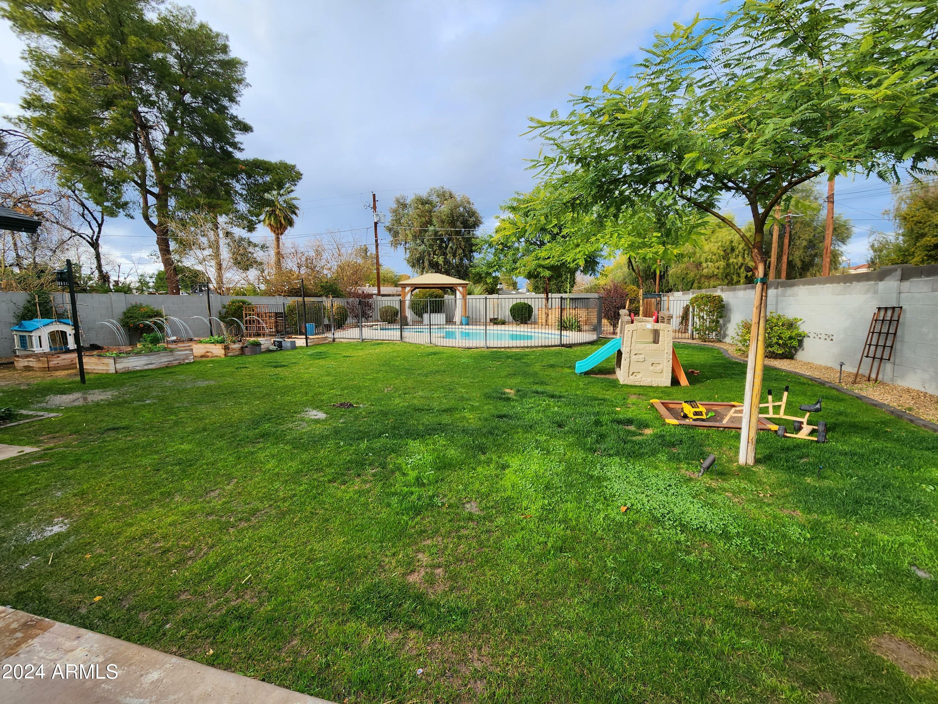 Property Photo:  2518 E Flower Street  AZ 85016 