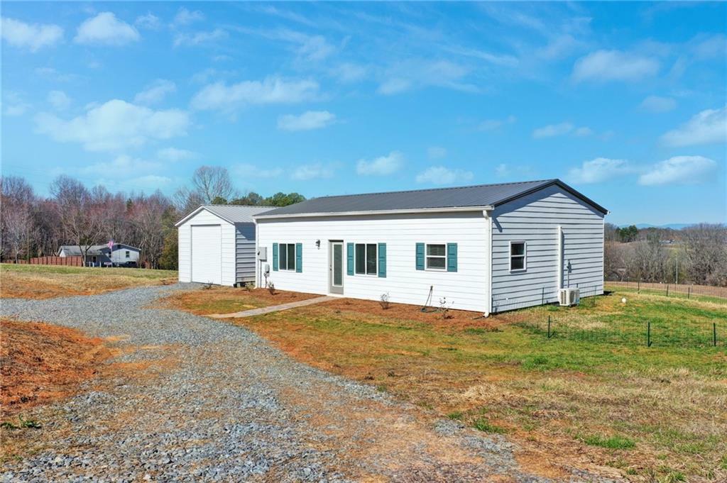 Property Photo:  590 Hill City Road  GA 30143 