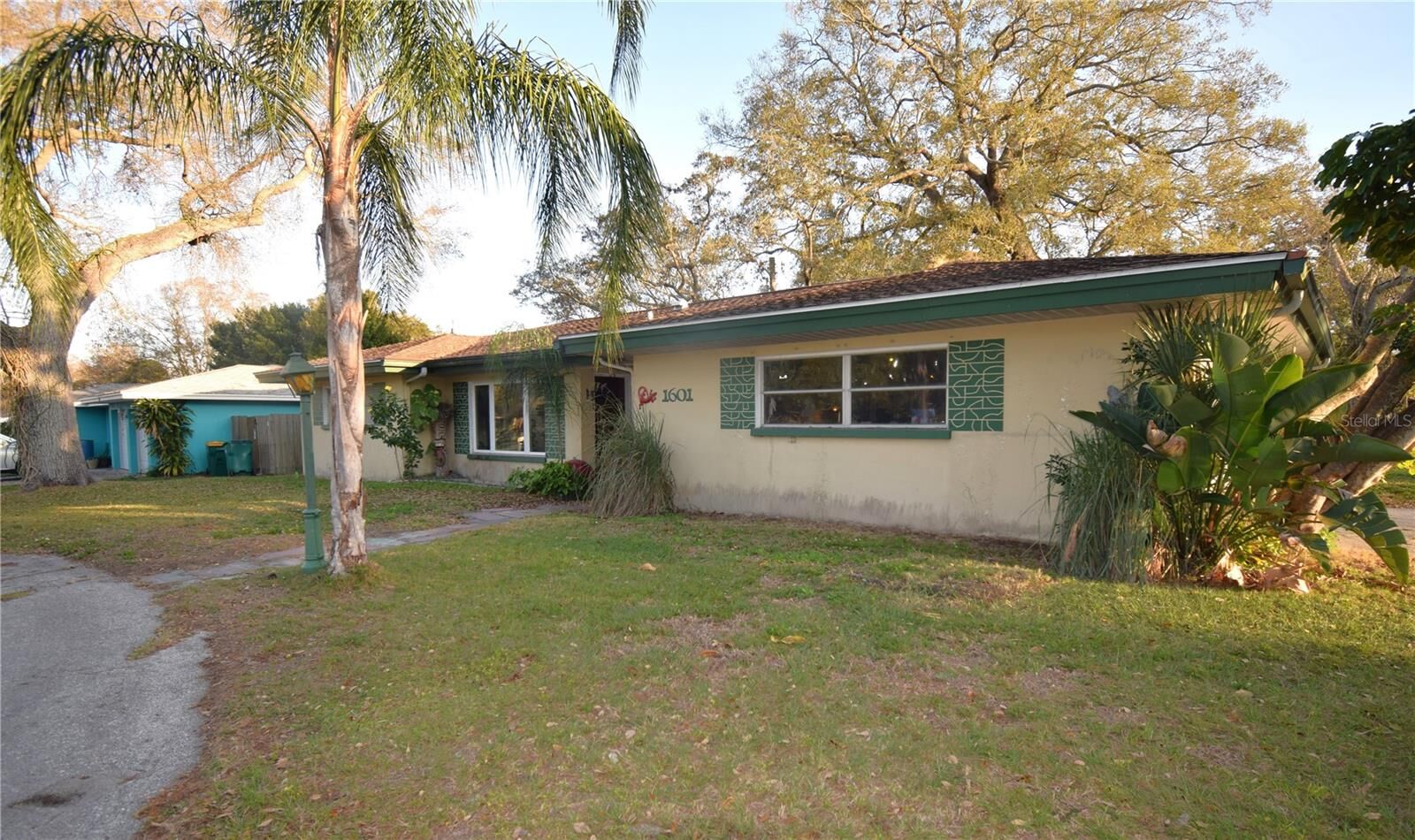 Property Photo:  1601 Pinewood Drive  FL 33756 