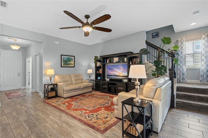 Property Photo:  129 24th Avenue S  FL 33705 