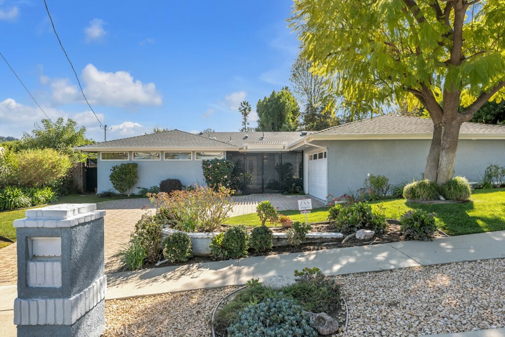 Property Photo:  22432 De Grasse Drive  CA 91302 