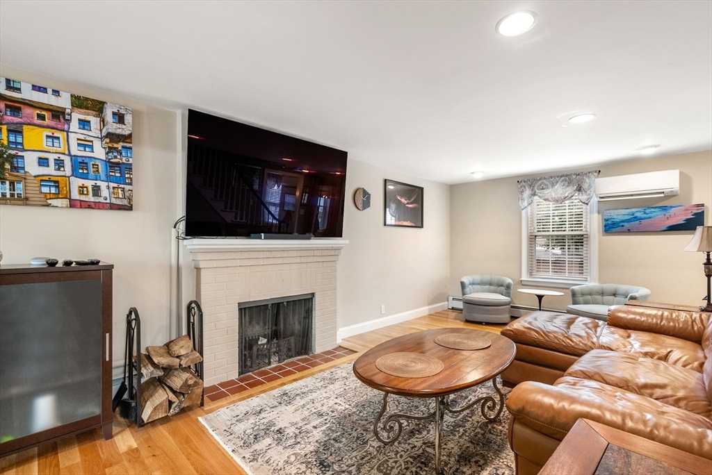 Property Photo: 39 Bay View Dr MA 01545