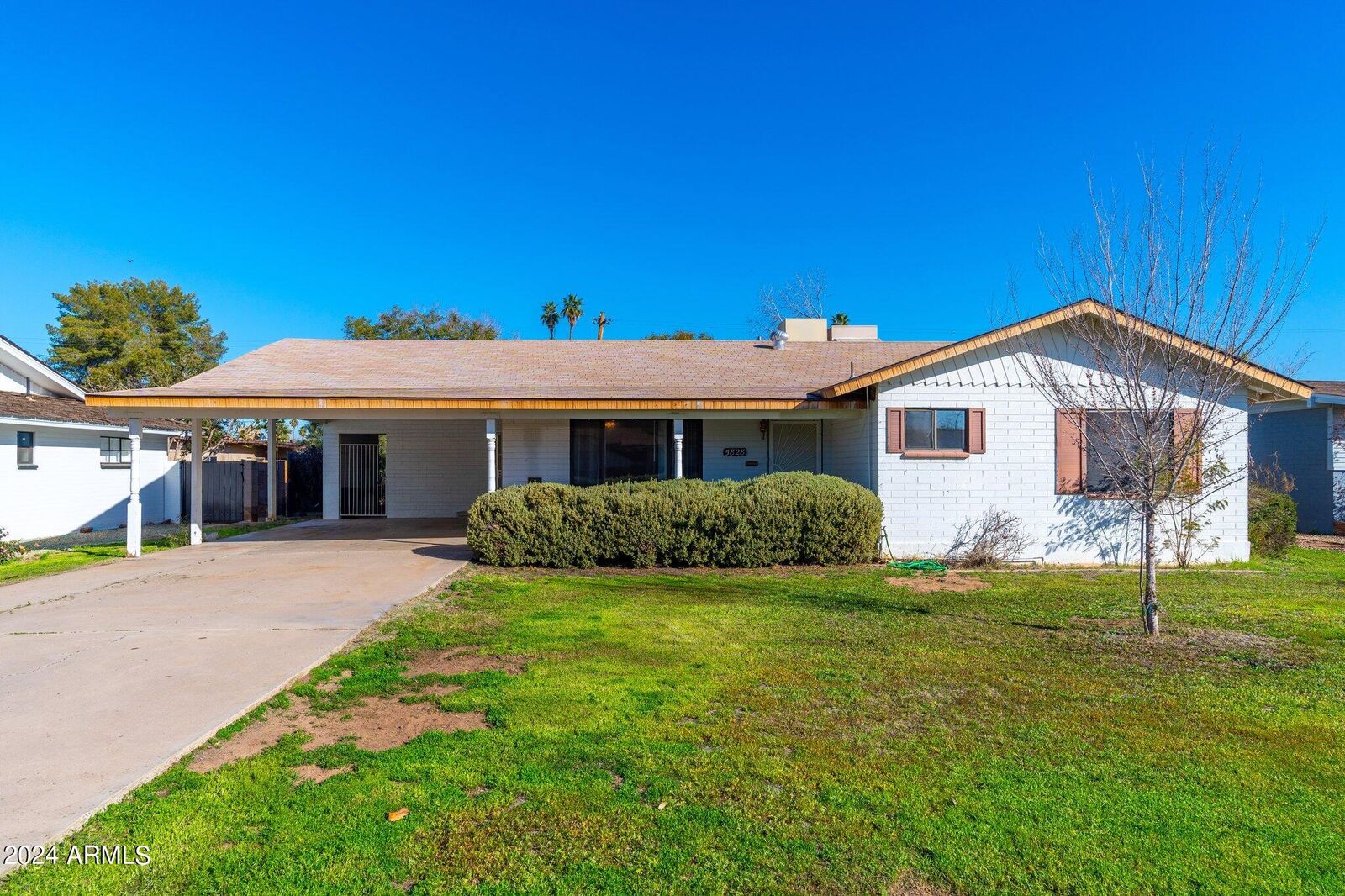 Property Photo: 5828 W Morten Avenue AZ 85301